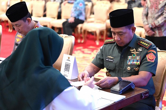 Panglima TNI Hadiri Penyerahan Zakat Tahun 2024 oleh Presiden RI Joko Widodo Kepada Baznas