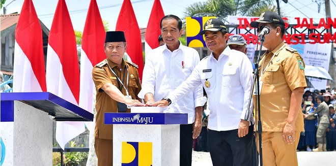 Presiden Jokowi Resmikan Pembangunan Jalan Daerah Senilai Rp.868 Miliar di Sumatra Utara