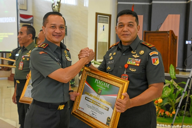 Raih Penghargaan Peringkat Pertama, Brigjen TNI Dody Triwinarto : Tahun 2024 Adalah Tahun Prestasi Bagi Prajurit Petarung Tadulako