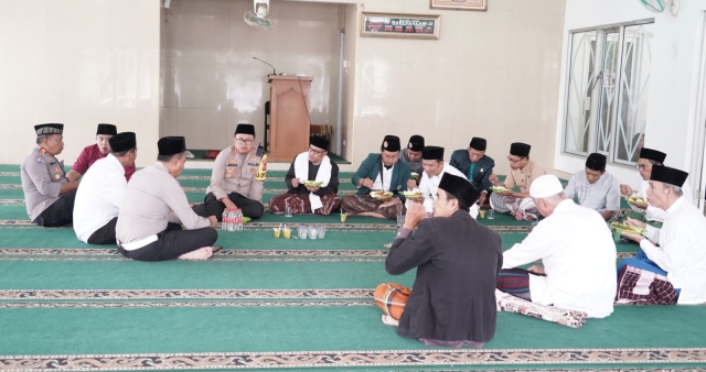 Jumat Curhat Kapolres Tasikmalaya Kota dengan Da'i Kamtibmas Masjid Jami Babussalam