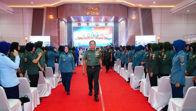 Panglima TNI Pimpin Apel Bersama Wanita TNI Tahun 2024