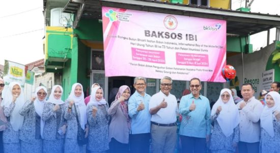 Sekda Ivan Dicksan Hadiri Kegiatan Baksos Ikatan Bidan Indonesia (IBI) Kota Tasikmalaya