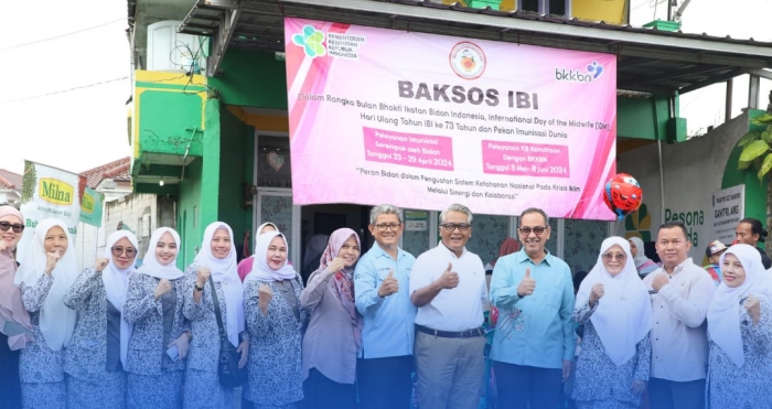 Sekda Ivan Dicksan Hadiri Kegiatan Baksos Ikatan Bidan Indonesia (IBI) Kota Tasikmalaya