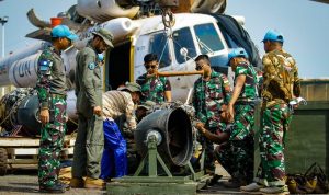Satgas Kizi TNI Konga XXVII-J Minusca Car Bantu Proses Maintenance Helikopter Pakistan Aviation