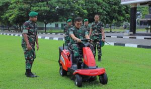 Pangdam I/BB Terima Mesin Potong Rumput Bantuan BUMN