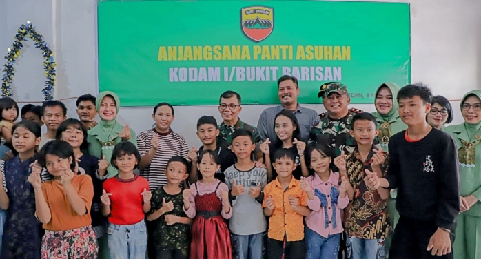 Dukung Kebutuhan Anak Panti Asuhan, Pangdam I/BB Serahkan Bantuan dan Bingkisan Idul Fitri 1445