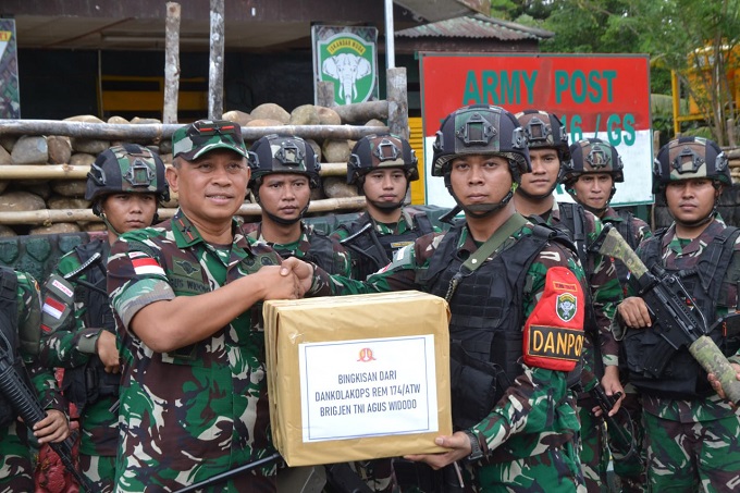 Dandim Mimika Dampingi Kunjungan Kerja Danrem 174/ATW Ke Pos Pam Obvitnas PT. Freeport Indonesia