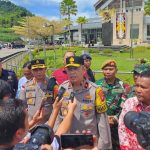 Satgas Pamtas RI-Malaysia Yonarmed 16/TK Terima Kunjungan Kerja Wakapolda Kalimantan Barat