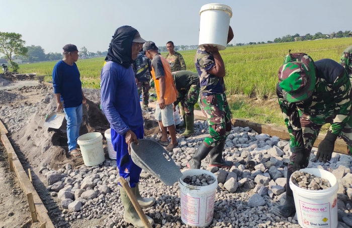 Genjot Terus, Pembangunan sasaran Fisik Oleh Satgas TMMD Reguler ke-120 Kodim 0726/Sukoharjo