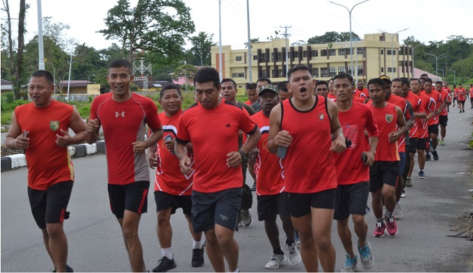 Jaga Kebugaran Prajurit, Kodim 1710/Mimika Laksanakan Lari 5 Km