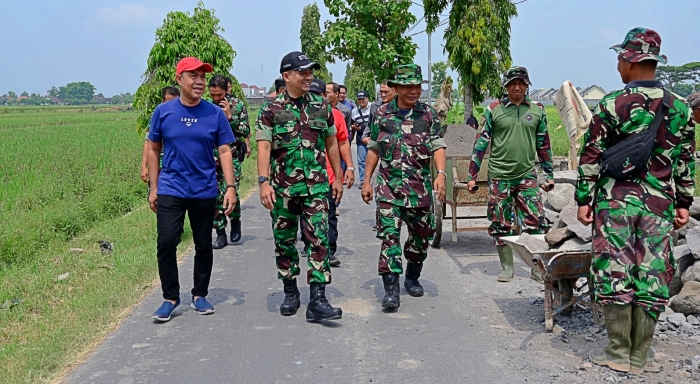 Dandim 0726/Sukoharjo Cek sasaran fisik TMMD Reg Ke-120 di Desa Wirun, Kec. Mojolaban, Kab. Sukoharjo