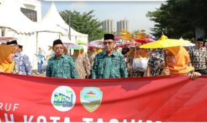 Sekda Kota Tasikmalaya Ikuti Pawai Ta'aruf MTQ Ke-38 Tingkat Provinsi Jawa Barat Tahun 2024