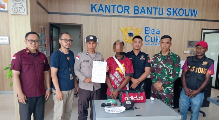 Satgas Pamtas Statis Yonif 122/TS Berhasil Gagalkan WNA Asal Papua Nugini Yang Membawa Ganja Masuk ke Indonesia