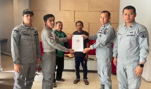 ---- 1.jpg1.jpg-.jpg1 Bakamla RI Tangkap Kapal Bawa Kayu Ilegal di Perairan Laut Banda