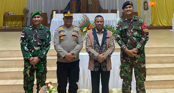 Danrem 161/WS Bersama Dengan Dansatgas Yonkav 6/Naga Karimata Hadir Dalam Perayaan Misa Syukur Tahbisan Episkopal Uskup Agung Kupang