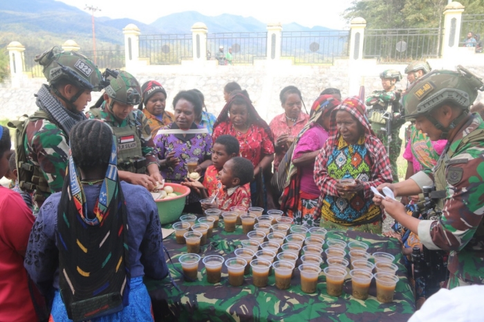 Habema Berbagi Kasih Disambut Gembira Warga Kago