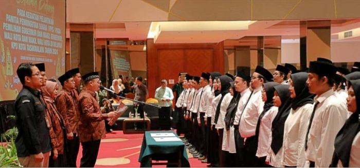 Plh. Wali Kota Tasikmalaya Hadiri Pelantikan dan Pengambilan Sumpah/ Janji Anggota Panitia Pemungutan Suara (PPS) untuk Pemilihan Kepala Daerah (Pilkada) Tahun 2024