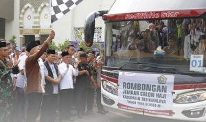 Bupati Ade Sugianto Hadiri Pelepasan Jemaah Calon Haji Kabupaten Tasikmalaya Kloter 45
