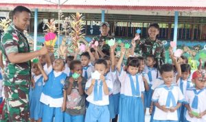 Satgas Yonif 122/TS Berpartisipasi Meriahkan HUT Ke-28 Dan Wisuda Akbar TK Yagama Pir IV Papua