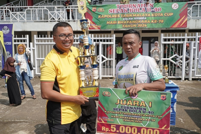 Meriahkan Hari Bhayangkara ke 78, Kodim FC Juara Sepakbola U-40 Piala Kapolres Tasikmalaya Kota