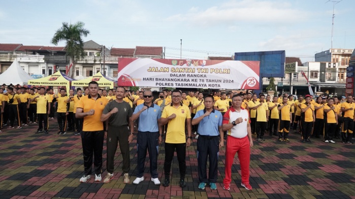 Semarak Hari Bhayangkara ke 78 Polres Tasik Kota, dengan Jalan Santai dan Olah Raga Bersama TNI-Polri,Berlangsung Meriah