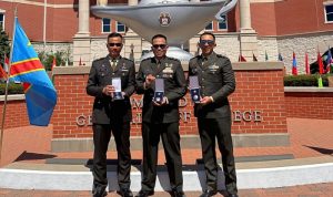 Tiga Perwira TNI AD Raih Prestasi di US Army Command and General Staff College