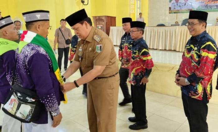 Wakil Bupati Azwar Hadi Lepas Jamaah Calon Haji Kloter 54 Kabupaten Lampung Timur