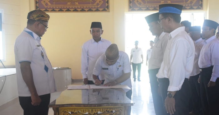 Bupati Lampung Timur  Secara Resmi Melantik 106 Anggota Badan Permusyawaratan Desa