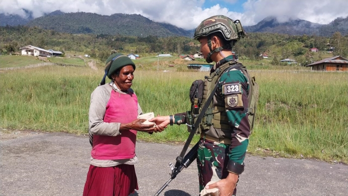 Habema Bagi Makanan, Warga Yauria Riang Gembira