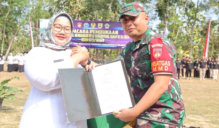 Buka TMMD Pare Mondokan, Bupati Sragen Puji Letkol Inf Yoga