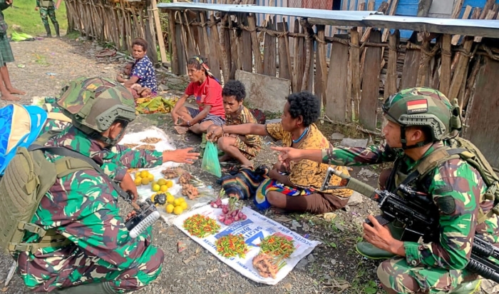 Dengan Rosita, Buktikan Komitmen Satgas 323 Buaya Putih Sejahterakan Masyarakat Papua