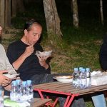 Saat Presiden Jokowi dan Para Influencer Makan Malam Bersama di IKN