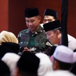 Panglima TNI Dampingi Wakil Presiden RI di Tasyakuran Milad MUI ke-49