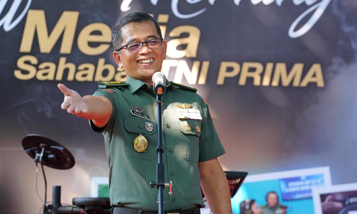 Kapuspen TNI : Media Sahabat TNI Prima