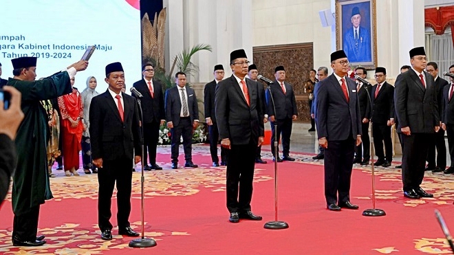 Presiden Jokowi Rombak Kabinet, Lantik Menteri Hukum dan HAM hingga Wakil Menteri Komunikasi dan Informatika