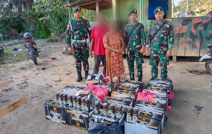 Satgas Pamtas Yonarmed 11 Kostrad Gagalkan Penyelundupan 480 Kaleng Miras Merek Huster di Sebuku, Nunukan